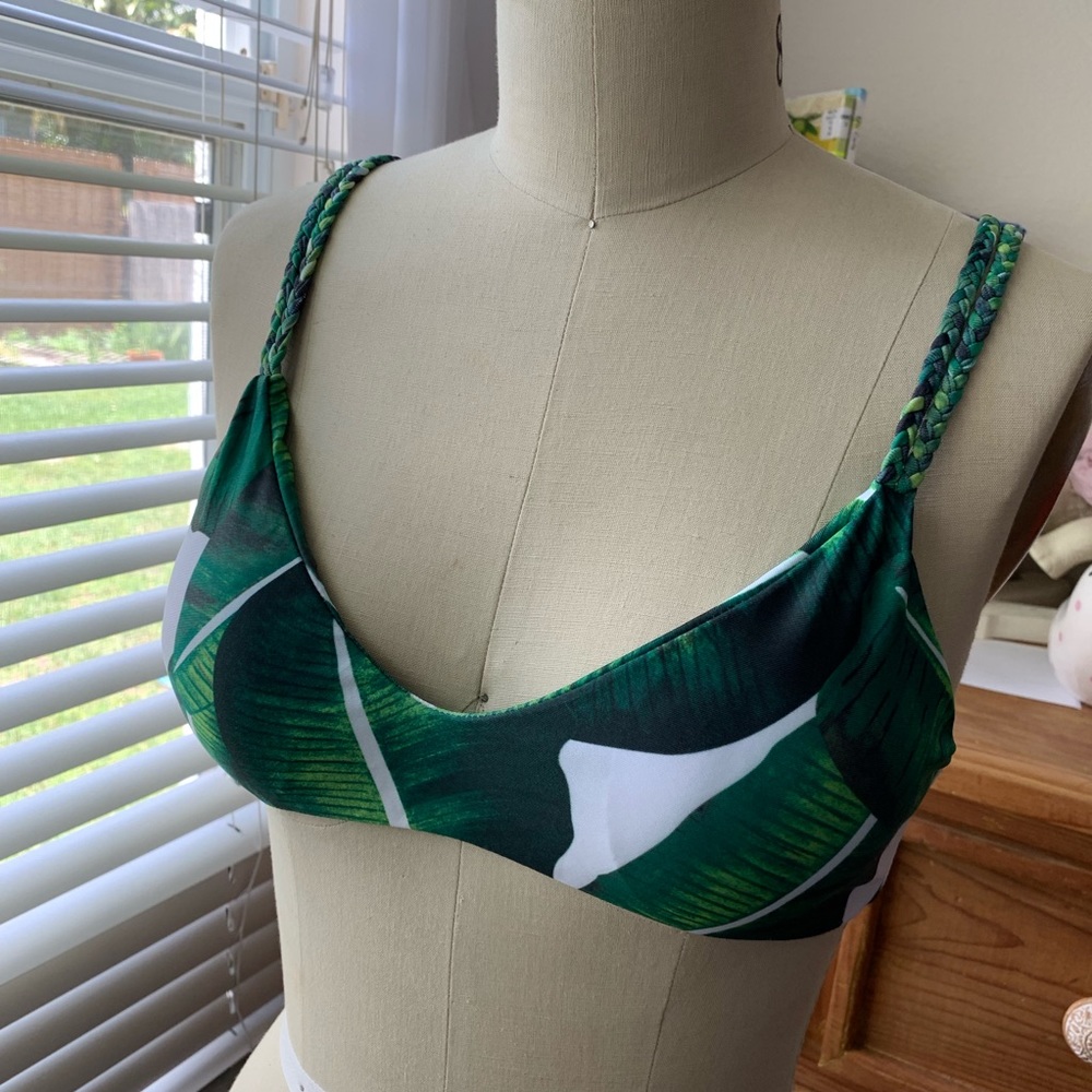 - Stone Fox style Swim Bikini top (b19)